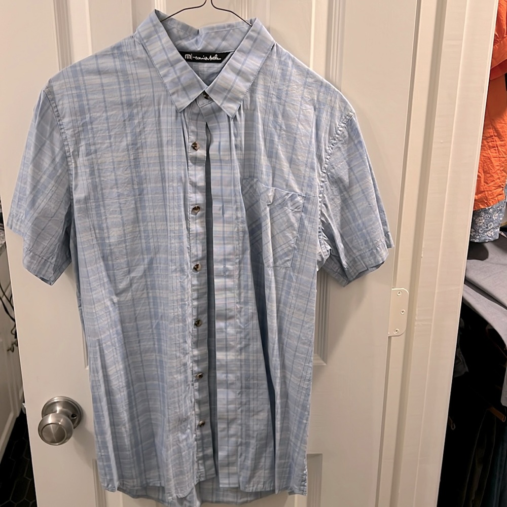 Travis Mathew blue button down perfect for summer!!